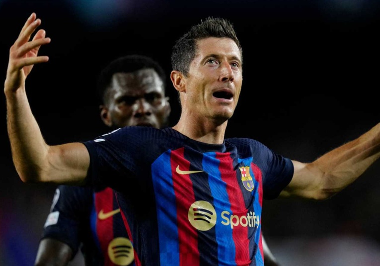 El Barí§a vuelve a brillar en la Champions con triplete de Lewandowski el-barca-vuelve-a-brillar-en-la-champions-con-triplete-de-lewandowski-153119-153150.jpg