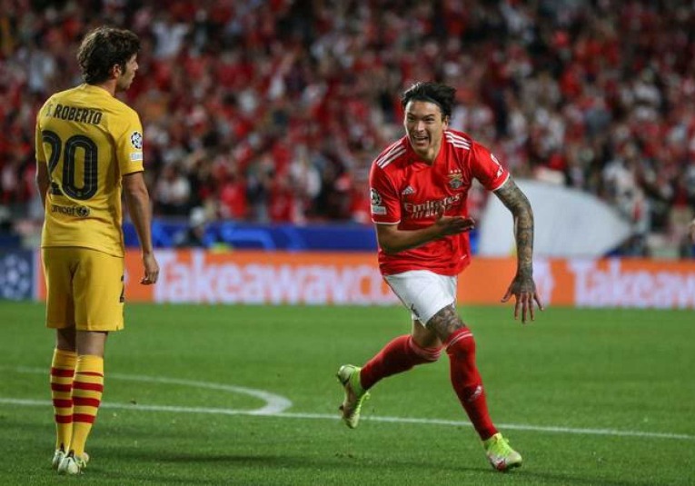 El Benfica hunde al Barí§a en la Champions el-benfica-hunde-al-barca-en-la-champions-084941-085024.jpg