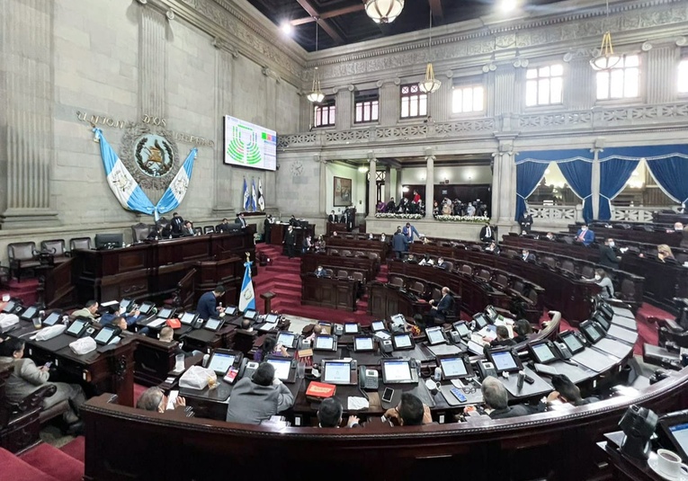 El Congreso discutirá 4 préstamos por 670 millones de dólares después de las elecciones el-congreso-discutir-4-prestamos-por-670-millones-de-dolares-despues-de-las-elecciones-193249-193354.jpg