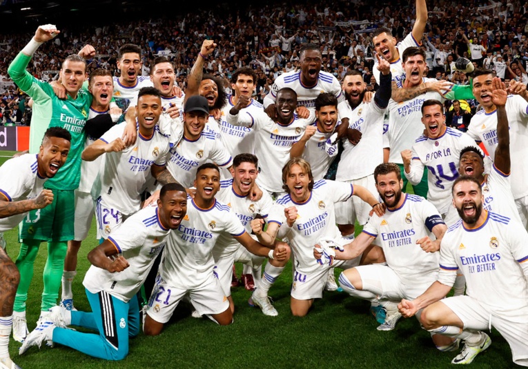 El 'enésimo' milagro del Bernabéu empuja al Madrid a una nueva final de Champions el-enesimo-milagro-del-bernabeu-empuja-al-madrid-a-una-nueva-final-de-champions-contra-el-liverpool-164743-165029.jpg