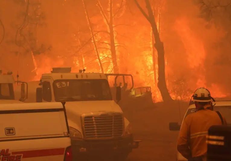 El incendio más grande del año arrasa el norte de California el-incendio-m-s-grande-del-ano-arrasa-el-norte-de-california-092117-092148.jpg