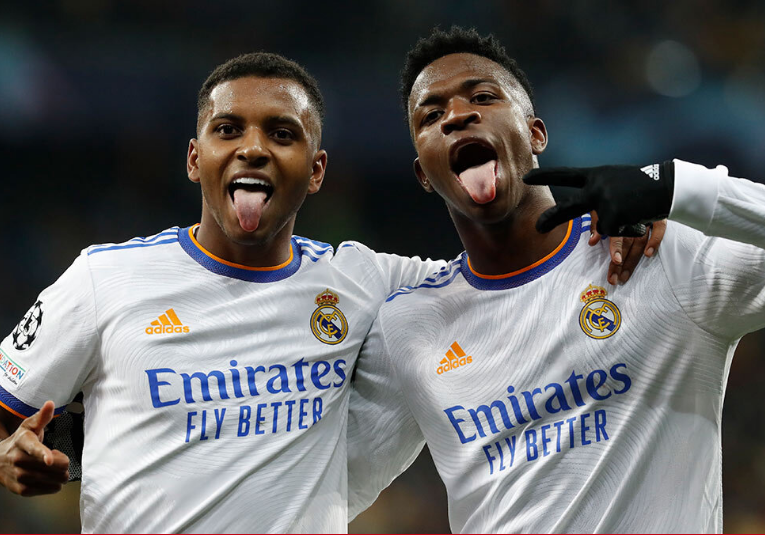 El Madrid se venga del Shakhtar y endereza el rumbo en Champions en la fiesta brasileña de Kiev el-madrid-se-venga-del-shakhtar-y-endereza-el-rumbo-en-champions-en-la-fiesta-brasilena-de-kiev-155758-155809.png