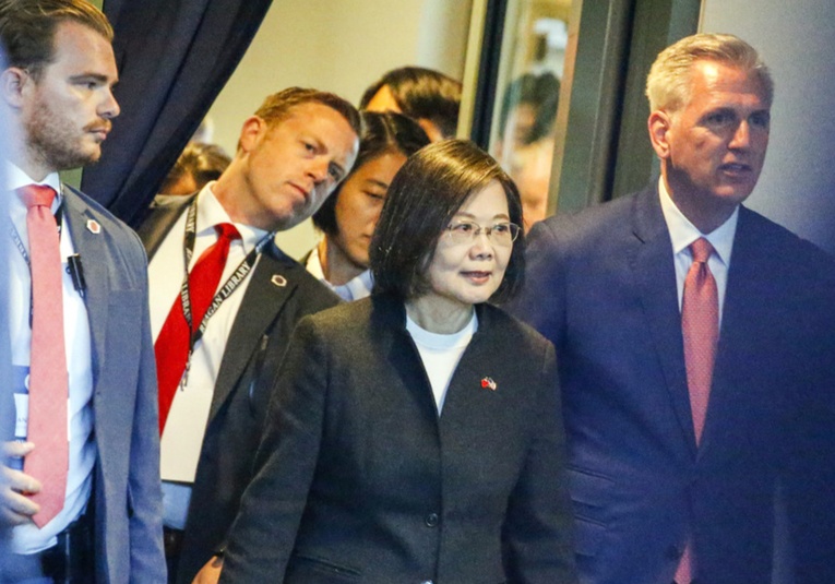 El Ministerio de Defensa chino reacciona a la visita de la lí­der taiwanesa a EE.UU. el-ministerio-de-defensa-chino-reacciona-a-la-visita-de-la-lider-taiwanesa-a-ee-uu-085256-085337.jpg