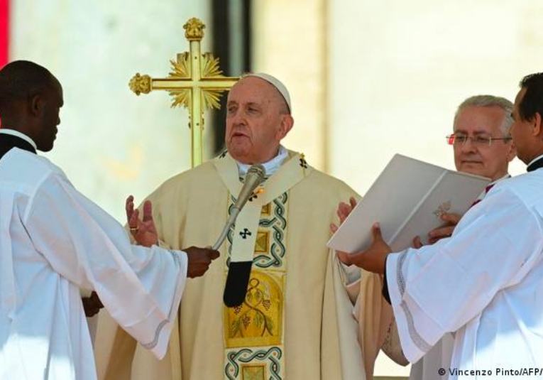 El papa Francisco proclama a la primera santa de Uruguay el-papa-francisco-proclama-a-la-primera-santa-de-uruguay-063553-063604.png