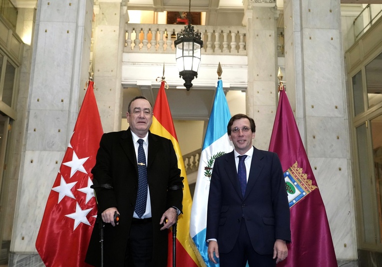 El presidente Alejandro Giammattei se encuentra de visita oficial en la ciudad de Madrid, España el-presidente-alejandro-giammattei-se-encuentra-de-visita-oficial-en-la-ciudad-de-madrid-espana-153259-153350.jpg