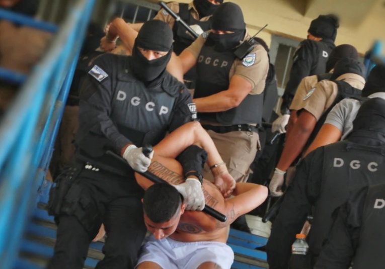 El Salvador informa de la captura de más de 2.000 pandilleros en cuatro dí­as el-salvador-informa-de-la-captura-de-m-s-de-2-000-pandilleros-en-cuatro-dias-140525-140530.jpg