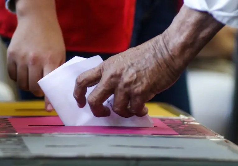 El Salvador inicia recuento final de elecciones legislativas