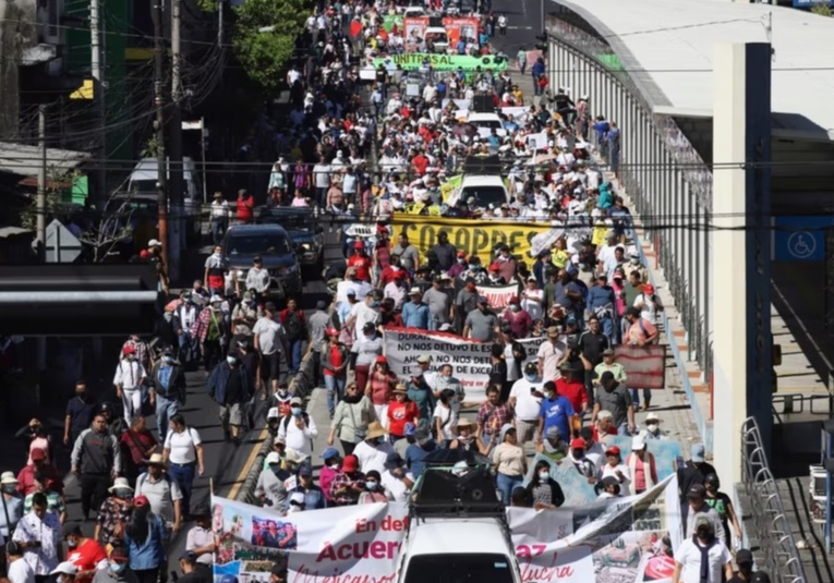 El Salvador: marchan en aniversario acuerdos de paz y contra Bukele el-salvador-marchan-en-aniversario-acuerdos-de-paz-y-contra-bukele-143254-143313.jpg