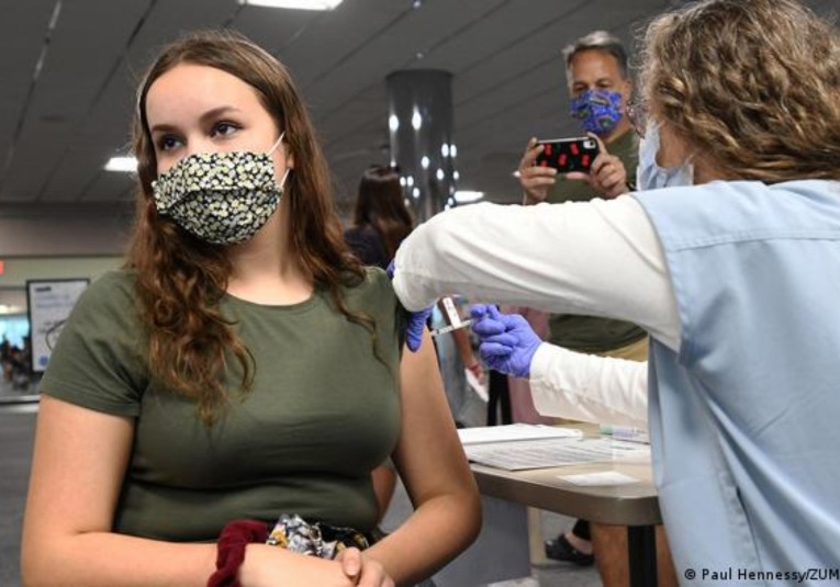 EMA aprueba uso de vacuna de BioNTech/Pfizer en adolescentes de 12 a 15 años ema-aprueba-uso-de-vacuna-de-biontech-pfizer-en-adolescentes-de-12-a-15-anos-092747-092751.jpg