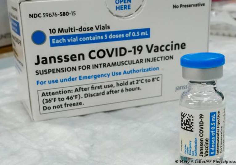 EMA halla â€œposible ví­nculoâ€ de vacuna de Johnson & Johnson con coágulos pero avala su uso ema-halla-ldquo-posible-vinculo-rdquo-de-vacuna-de-johnson-johnson-con-co-gulos-pero-avala-su-uso-145836-145853.png