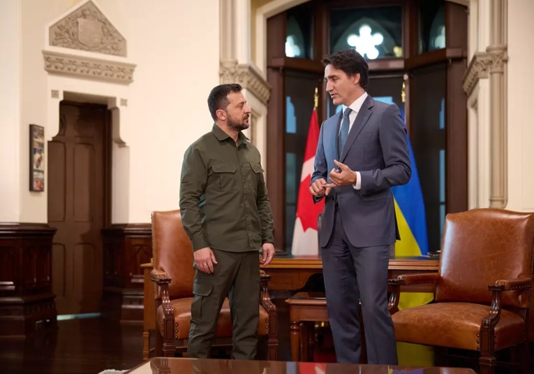 Embajador ruso exige una disculpa de las autoridades de Canadá a los rusos por ovacionar a un nazi