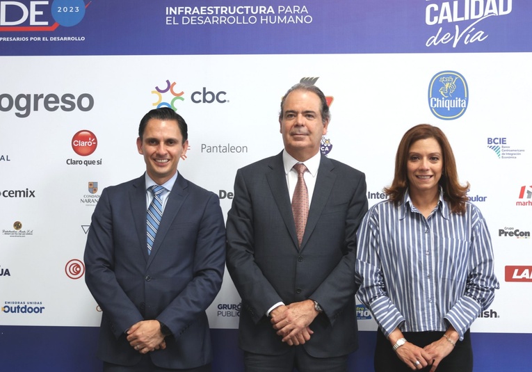 Empresarios guatemaltecos enfatizan la importancia de respetar la voluntad popular en el Encuentro Nacional. empresarios-guatemaltecos-enfatizan-la-importancia-de-respetar-la-voluntad-popular-en-el-encuentro-nacional-175306-175429.jpg