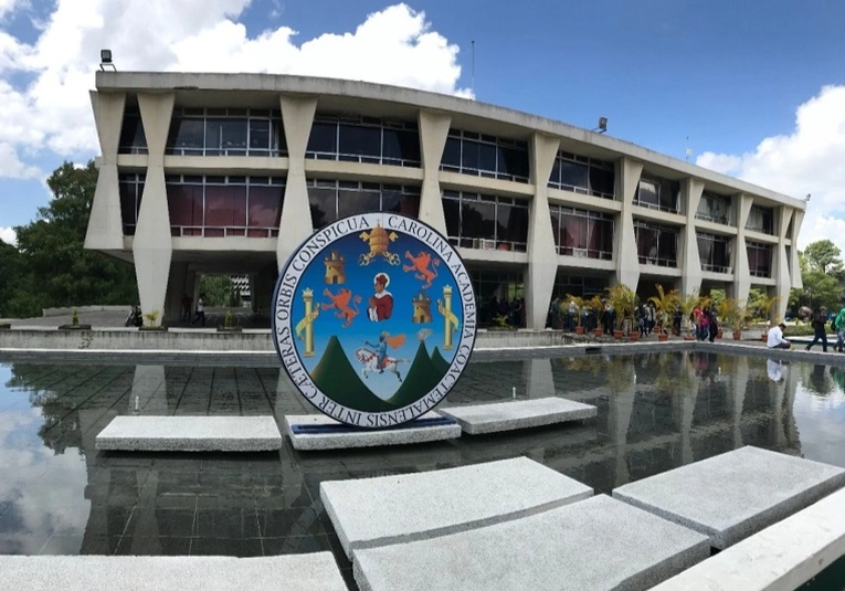 Estudiantes y docentes de la USAC ponen condiciones para retornar las clases presenciales estudiantes-y-docentes-de-la-usac-ponen-condiciones-para-retornar-las-clases-presenciales-153904-153927.jpg