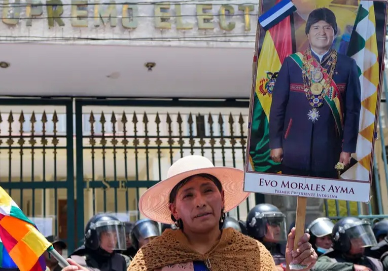 Evo Morales sigue al mando de su partido en Bolivia