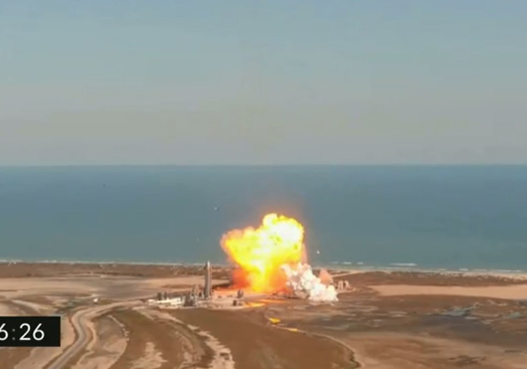 Explota nave prototipo creada para llevar pasajeros a la Luna y Marte