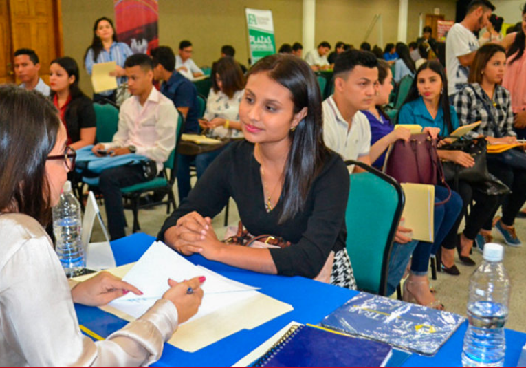 Feria de empleo para jóvenes terminó con alrededor de 1,500 personas en procesos de selección  feria-de-empleo-para-jovenes-termino-con-alrededor-de-1-500-personas-en-procesos-de-seleccion-161053-161106.png