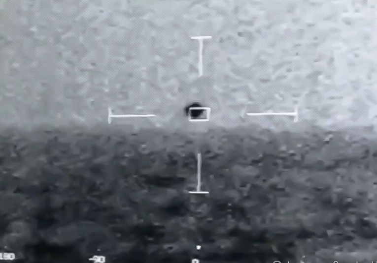 Filtran un video de un ovni captado en California y el Pentágono confirma su veracidad filtran-un-video-de-un-ovni-captado-en-california-y-el-pent-gono-confirma-su-veracidad-093445-093721.jpg