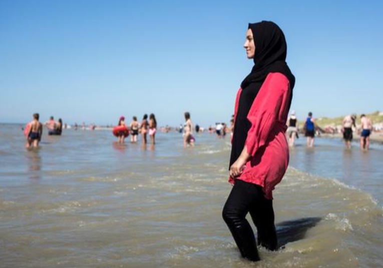 Francia confirma la prohibición del burkini en piscinas públicas francia-confirma-la-prohibicion-del-burkini-en-piscinas-publicas-183757-183801.jpg