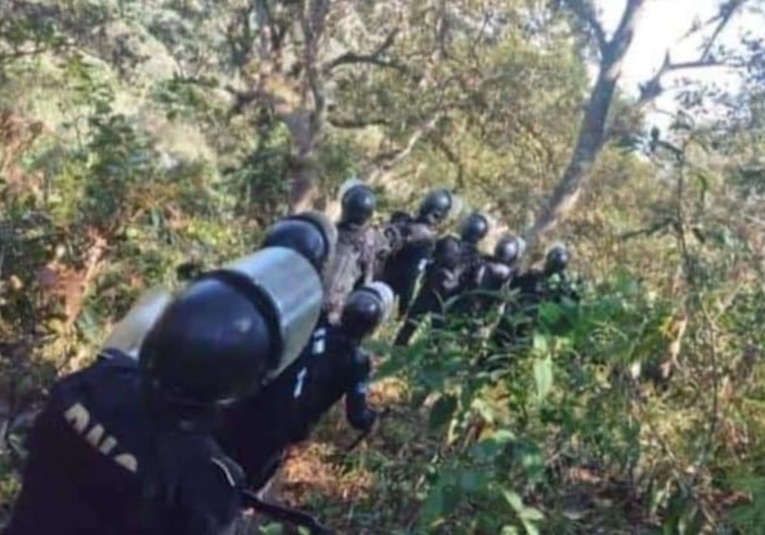 Fuerzas de seguridad desalojan una finca y deja como saldo un muerto y 5 heridos fuerzas-de-seguridad-desalojan-una-finca-y-deja-como-saldo-un-muerto-y-5-heridos-192547-192805.jpg