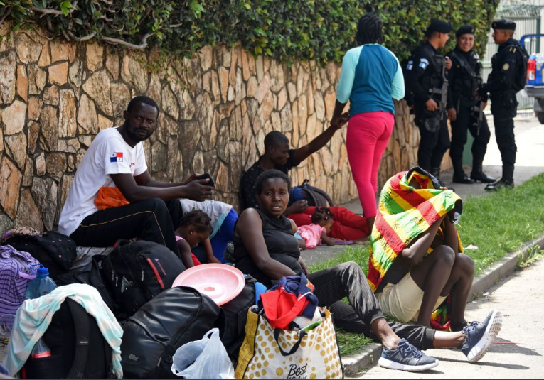 Fuerzas de seguridad logran rescatar a un grupo de migrantes de origen haitiano fuerzas-de-seguridad-logran-rescatar-a-un-grupo-de-migrantes-de-origen-haitiano-165259-165312.png