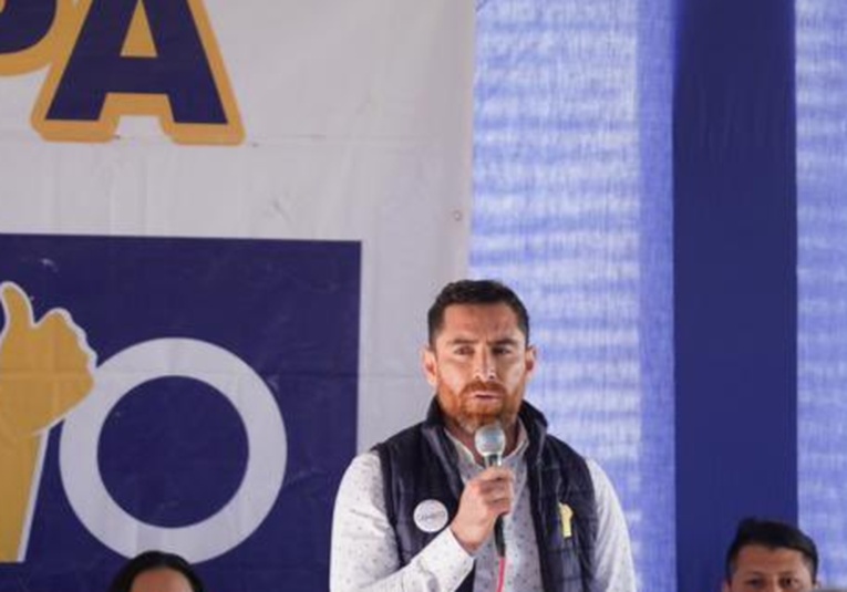 Futbolista activo es proclamado como candidato a alcalde para ''Cambio'' futbolista-activo-es-proclamado-como-candidato-a-alcalde-para-cambio-153219-153242.jpg