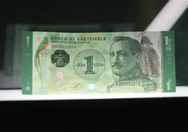 Guatemala emite billete especial de Q1 para conmemorar el centenario de su moneda nacional