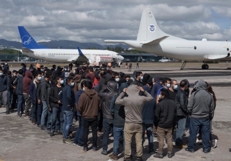 Guatemala recibe primeros migrantes deportados desde EEUU de 2023, algunos piensan regresar guatemala-recibe-primeros-migrantes-deportados-desde-eeuu-de-2023-algunos-piensan-regresar-184739-184801.jpg