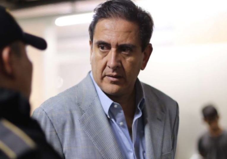 Gustavo Alejos es trasladado por sí­ntomas de Covid-19 gustavo-alejos-es-trasladado-por-sintomas-de-covid-19-141457-141537.jpg