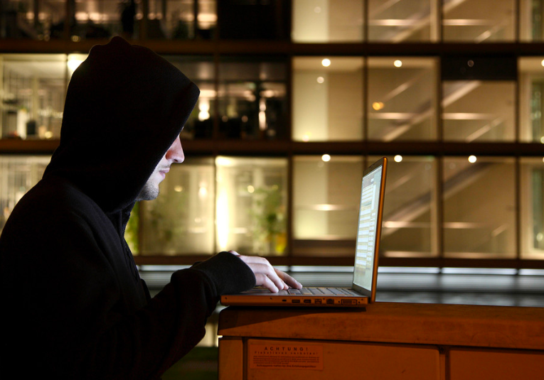 'Hackers' roban casi 200 millones de dólares de una plataforma de intercambio de criptomonedas. hackers-roban-casi-200-millones-de-dolares-de-una-plataforma-de-intercambio-de-criptomonedas-113448-113554.png