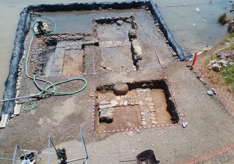 Hallan la imagen de un héroe de la guerra de Troya entre las ruinas de un edificio hundido hace 1.800 años hallan-la-imagen-de-un-heroe-de-la-guerra-de-troya-entre-las-ruinas-de-un-edificio-hundido-hace-1-800-anos-101830-101906.jpg