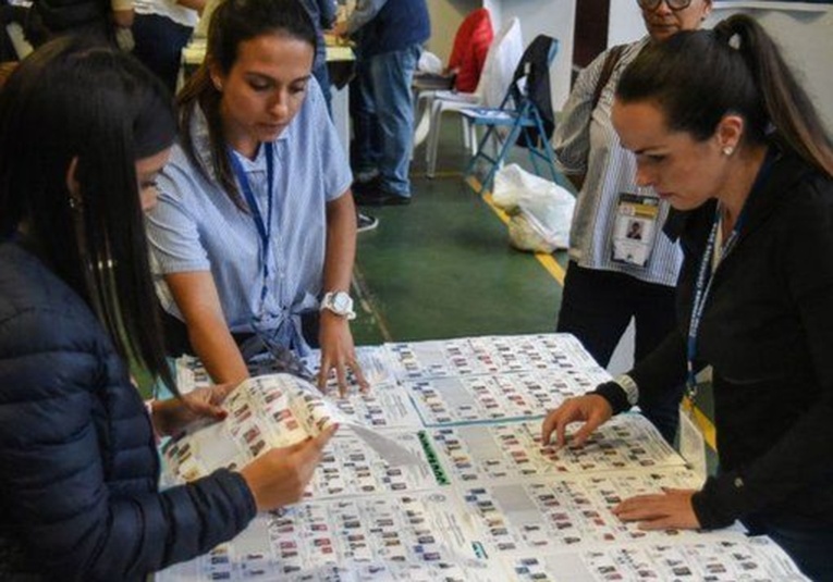 Inicia impresión de papeletas electorales luego de verificaciones inicia-impresion-de-papeletas-electorales-luego-de-verificaciones-174312-174637.jpg