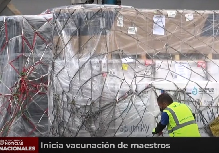 Inicia vacunación a maestros inicia-vacunacion-a-maestros-184734-185025.jpg