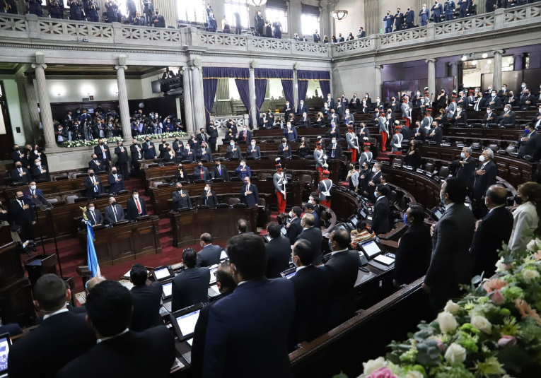 Iniciativa de ley para endurecer penas de cárcel para *Coyotes* fue presentada este viernes 