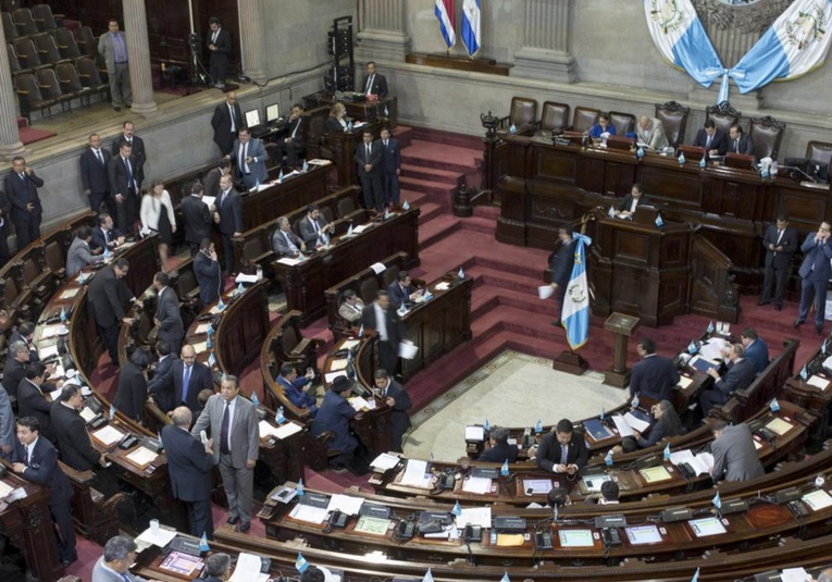 Iniciativa de ley transitoria busca resolver impasse en elección de magistrados iniciativa-de-ley-transitoria-busca-resolver-impasse-en-eleccion-de-magistrados-170350-170435.jpg