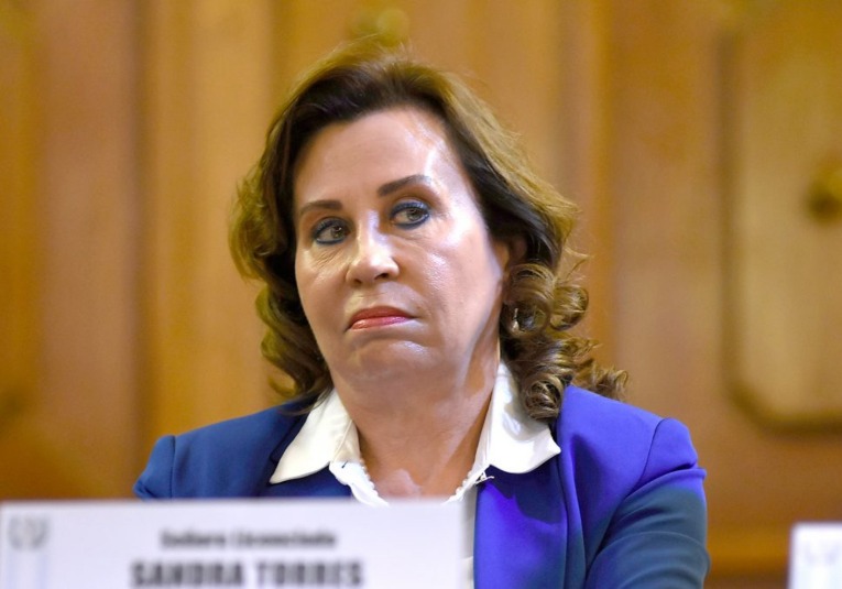 Integrantes de UNE aseguran que Sandra Torres intenta engañar a jueza 