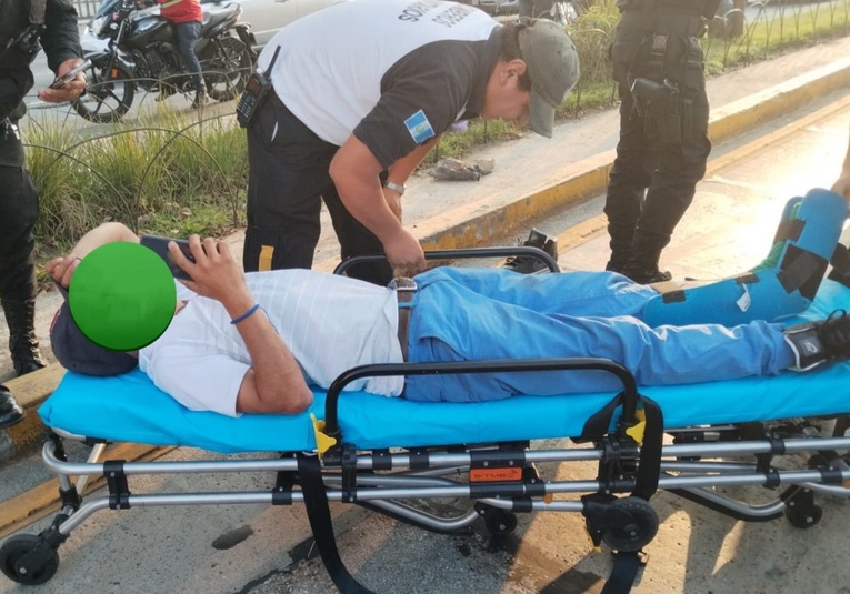 Intentaron asaltarlo y terminó siendo arrollado en zona 6 capital intentaron-asaltarlo-y-termino-siendo-arrollado-en-zona-6-capital-111730-112034.jpg