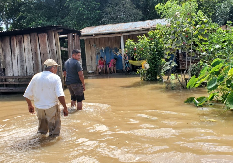 Inundaciones obligan a desplazamiento de más de 30 personas a albergues en La Libertad, Petén inundaciones-obligan-a-desplazamiento-de-m-s-de-30-personas-a-albergues-en-la-libertad-peten-183200-183249.jpg