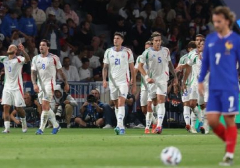 Italia arrasa en París con una victoria de 1-3 sobre una Francia desorganizada en la Nations League