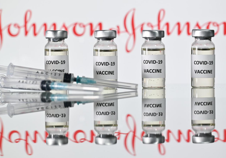 Johnson & Johnson retrasará el lanzamiento de su vacuna contra el covid-19 en Europa johnson-johnson-retrasar-el-lanzamiento-de-su-vacuna-contra-el-covid-19-en-europa-162503-162826.png