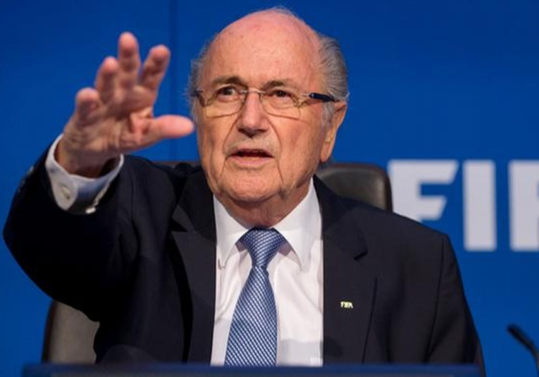 Joseph Blatter dice que Irán deberí­a ser excluido del Mundial de Catar joseph-blatter-dice-que-ir-n-deberia-ser-excluido-del-mundial-de-catar-153201-153227.jpg