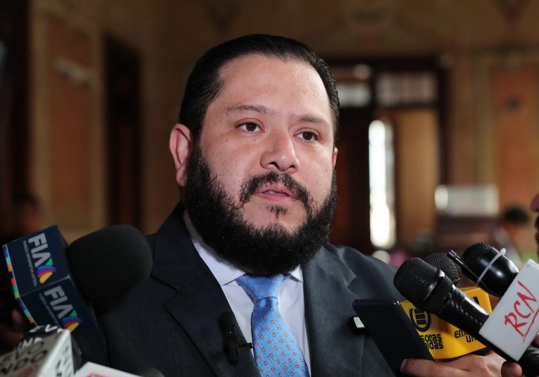 Juez toma medidas legales contra el jefe del Registro de Ciudadanos por su decisión en caso Semilla juez-toma-medidas-legales-contra-el-jefe-del-registro-de-ciudadanos-por-su-decision-en-caso-semilla-122608-122838.jpg