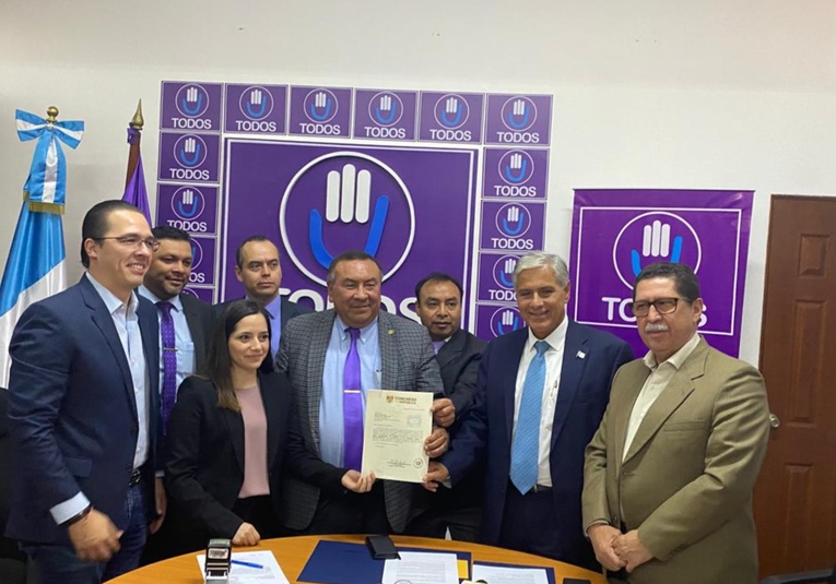 La bancada TODOS presentó una iniciativa de ley que busca eliminar el IVA de la canasta básica la-bancada-todos-presento-una-iniciativa-de-ley-que-busca-eliminar-el-iva-de-la-canasta-b-sica-165709-165758.jpg
