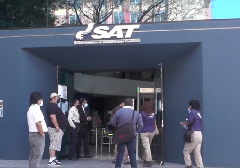 La SAT exige a todos los contribuyentes el uso de la factura electrónica la-sat-exige-a-todos-los-contribuyentes-el-uso-de-la-factura-electronica-182437-182546.png