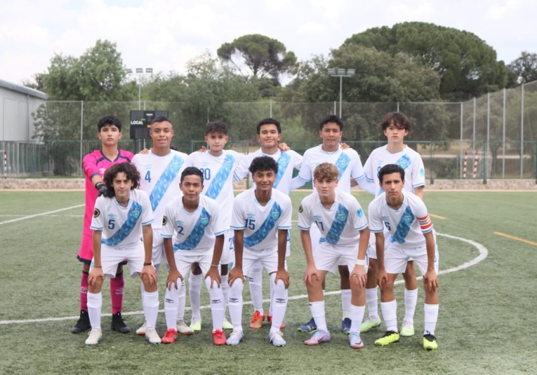 La Selección Nacional Sub-15 goleó al Getafe en España la-seleccion-nacional-sub-15-goleo-al-getafe-en-espana-160910-160948.jpg