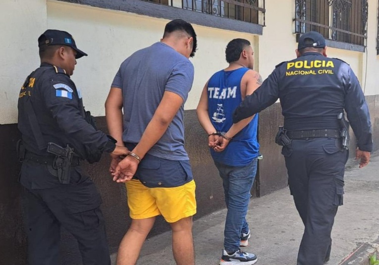 Las fuerzas de seguridad capturaron a 227 personas por infringir la Ley Seca las-fuerzas-de-seguridad-capturaron-a-227-personas-por-infringir-la-ley-seca-183753-183824.jpg