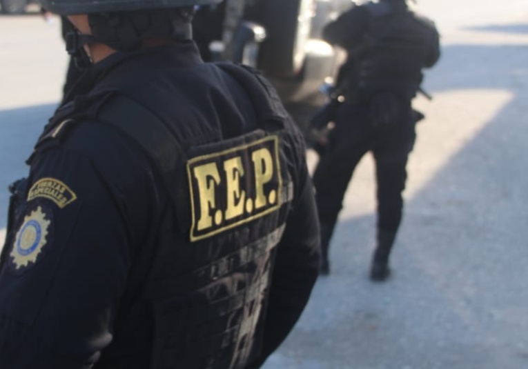 Las fuerzas de seguridad capturaron a 3 personas señaladas de lavado de dinero las-fuerzas-de-seguridad-capturaron-a-3-personas-senaladas-de-lavado-de-dinero-153128-153304.jpg