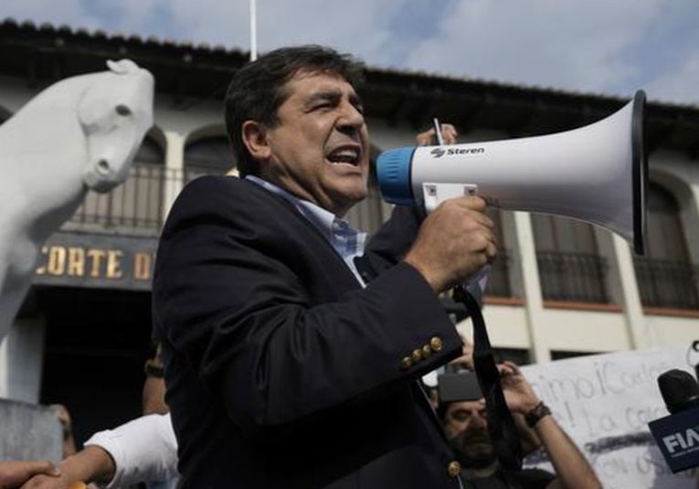 Las papeletas presidenciales se imprimirán sin el rostro del candidato, Carlos Pineda las-papeletas-presidenciales-se-imprimir-n-sin-el-rostro-del-candidato-carlos-pineda-141521-141707.jpg