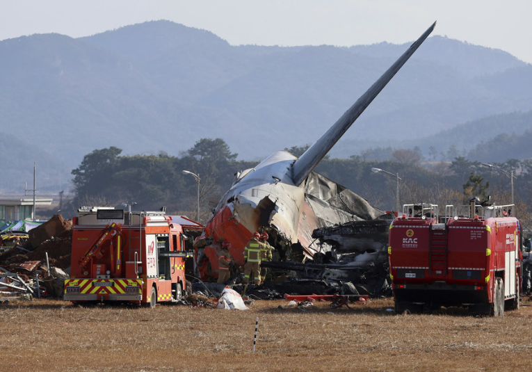 Las primeras palabras de una sobreviviente del siniestro aéreo en Muan tras ser rescatada las-primeras-palabras-de-una-sobreviviente-del-siniestro-aereo-en-muan-tras-ser-rescatada-082135-082143.png