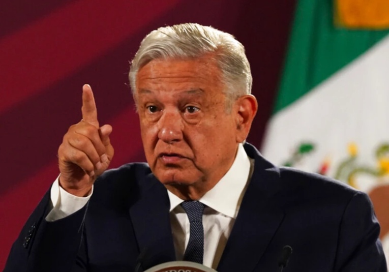 López Obrador pide a mexicanos no dejarse manipular por narco