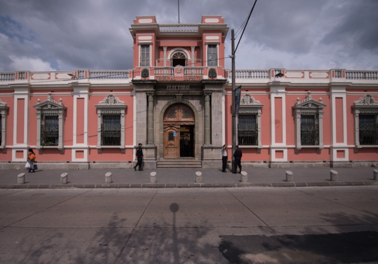 Los magistrados del TSE resolvieron no otorgar descanso laboral a sus trabajadores los-magistrados-del-tse-resolvieron-no-otorgar-descanso-laboral-a-sus-trabajadores-182320-182359.jpg